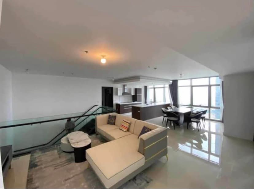 3BR Bi-level w/ 2 Parking Slots in BGC - West Gallery Place