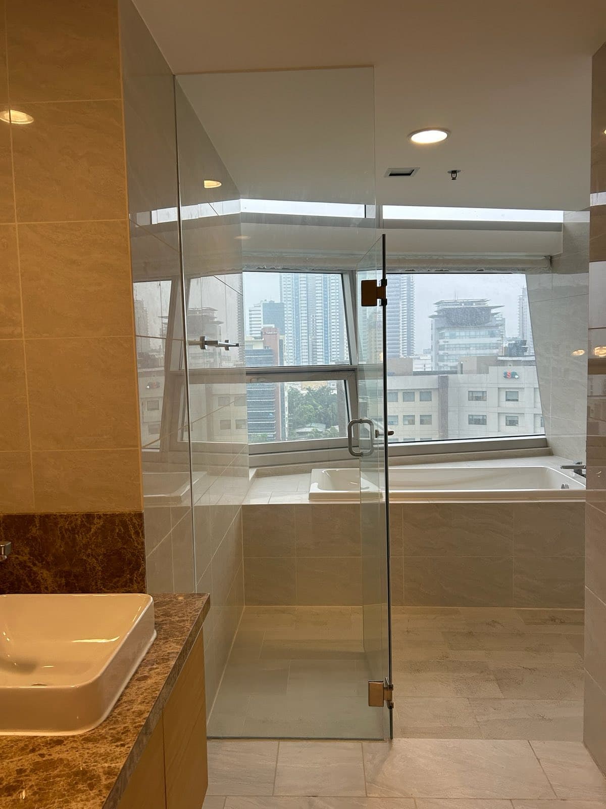 3BR Semi-furnished w/ 2 Parking Slots in Pasig - The Imperium at Capitol Commons